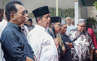 Bupati Simalungun Bersama Ketua DPRD Kunjungi Rumah Duka Almarhum Jaminta Purba